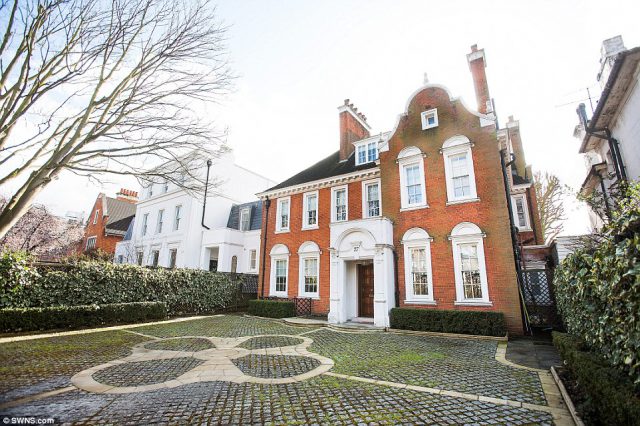 The House that Costs £1,000 a Day in Rent